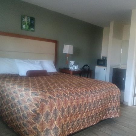 New Milford Maple Leaf Motel المظهر الخارجي الصورة