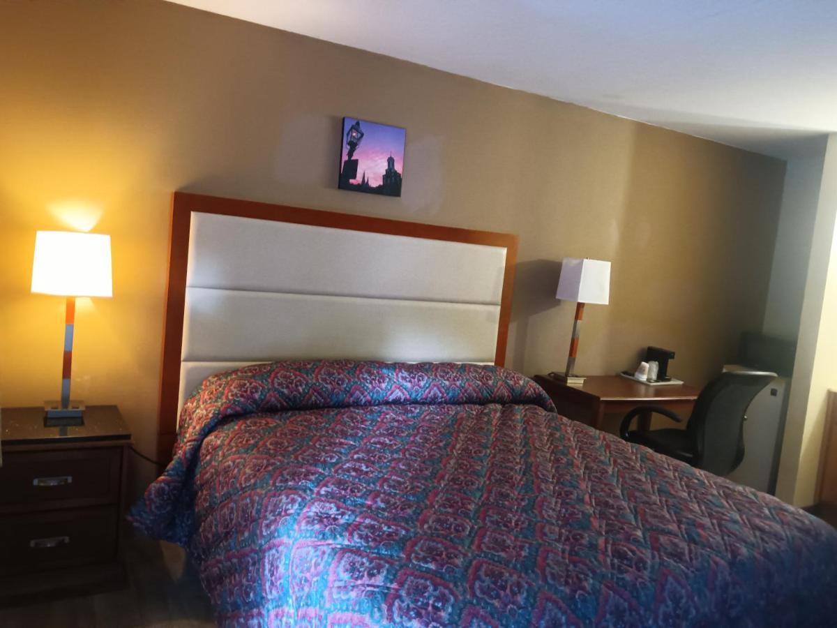 New Milford Maple Leaf Motel المظهر الخارجي الصورة